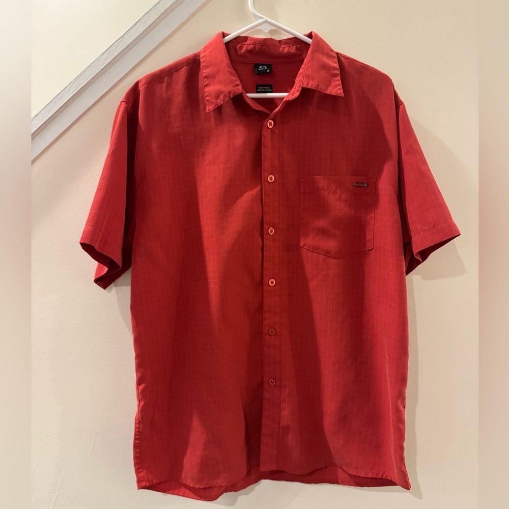 Men's Red Oakley button down shirt - size M